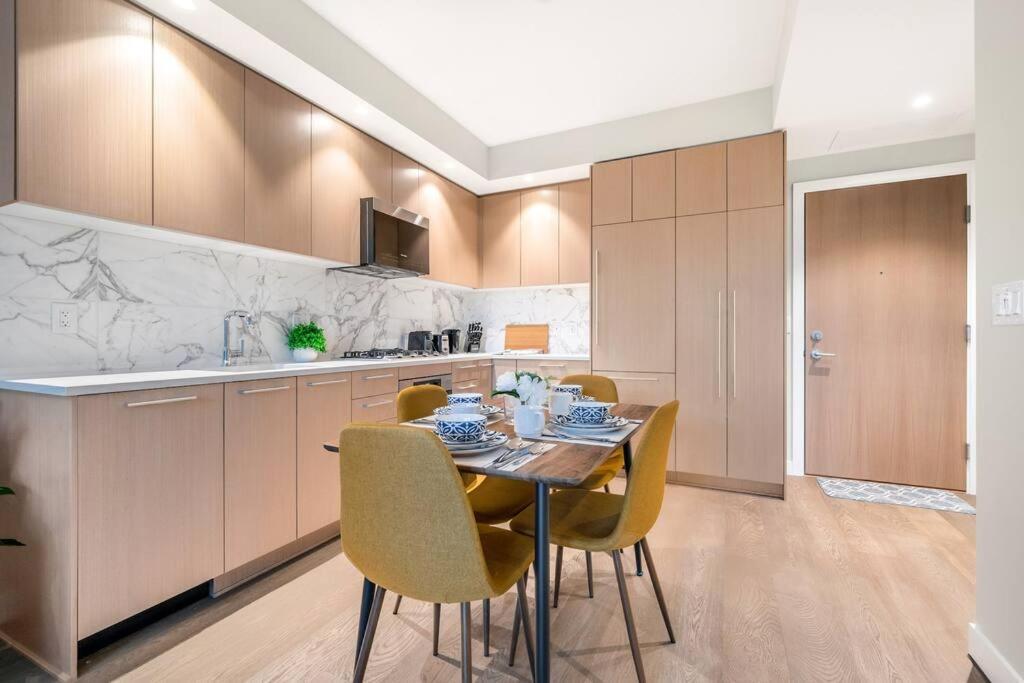Modern Comfort At Ubc: 1Br Condo Near Campus Vancouver Luaran gambar