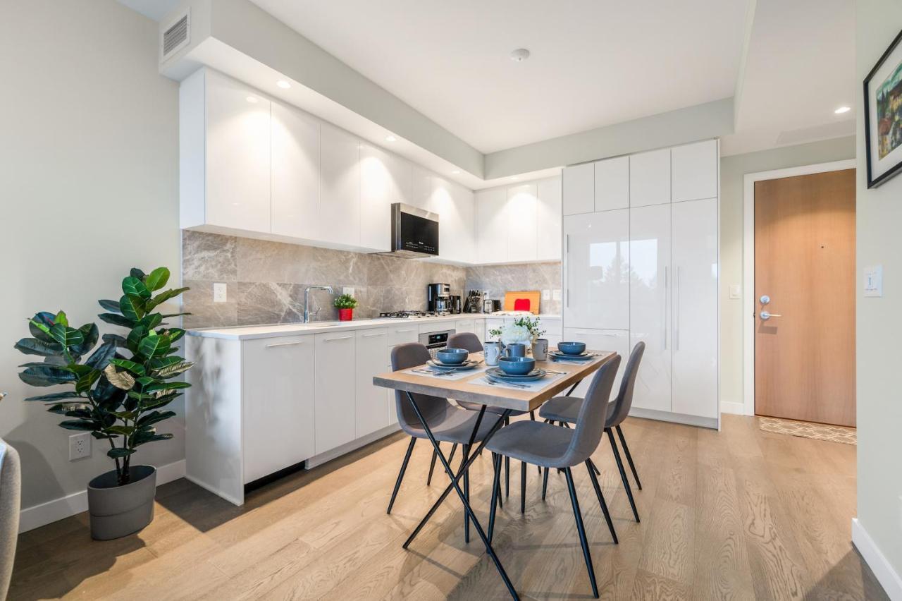 Modern Comfort At Ubc: 1Br Condo Near Campus Vancouver Luaran gambar