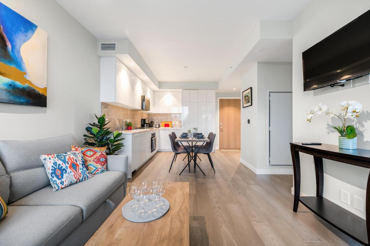 Modern Comfort At Ubc: 1Br Condo Near Campus Vancouver Luaran gambar