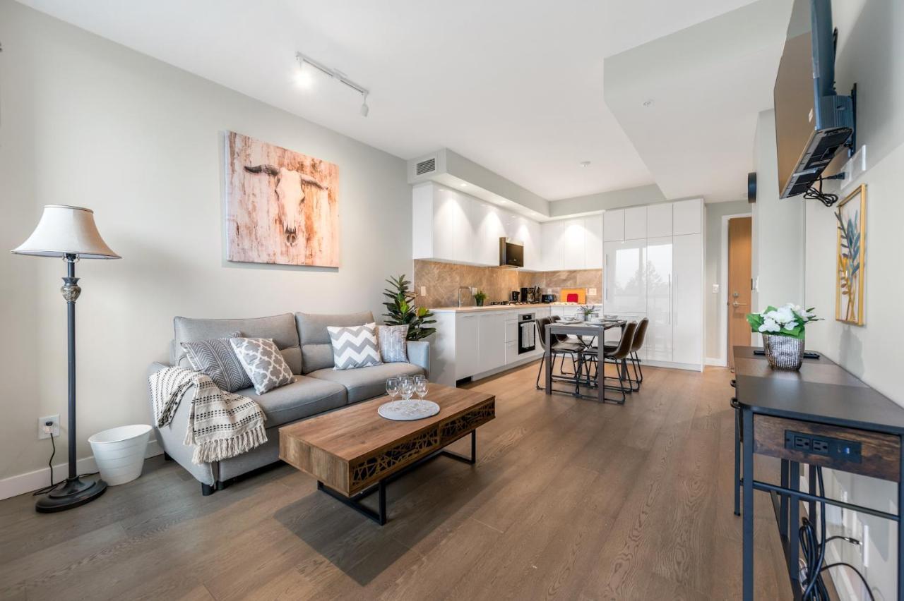 Modern Comfort At Ubc: 1Br Condo Near Campus Vancouver Luaran gambar