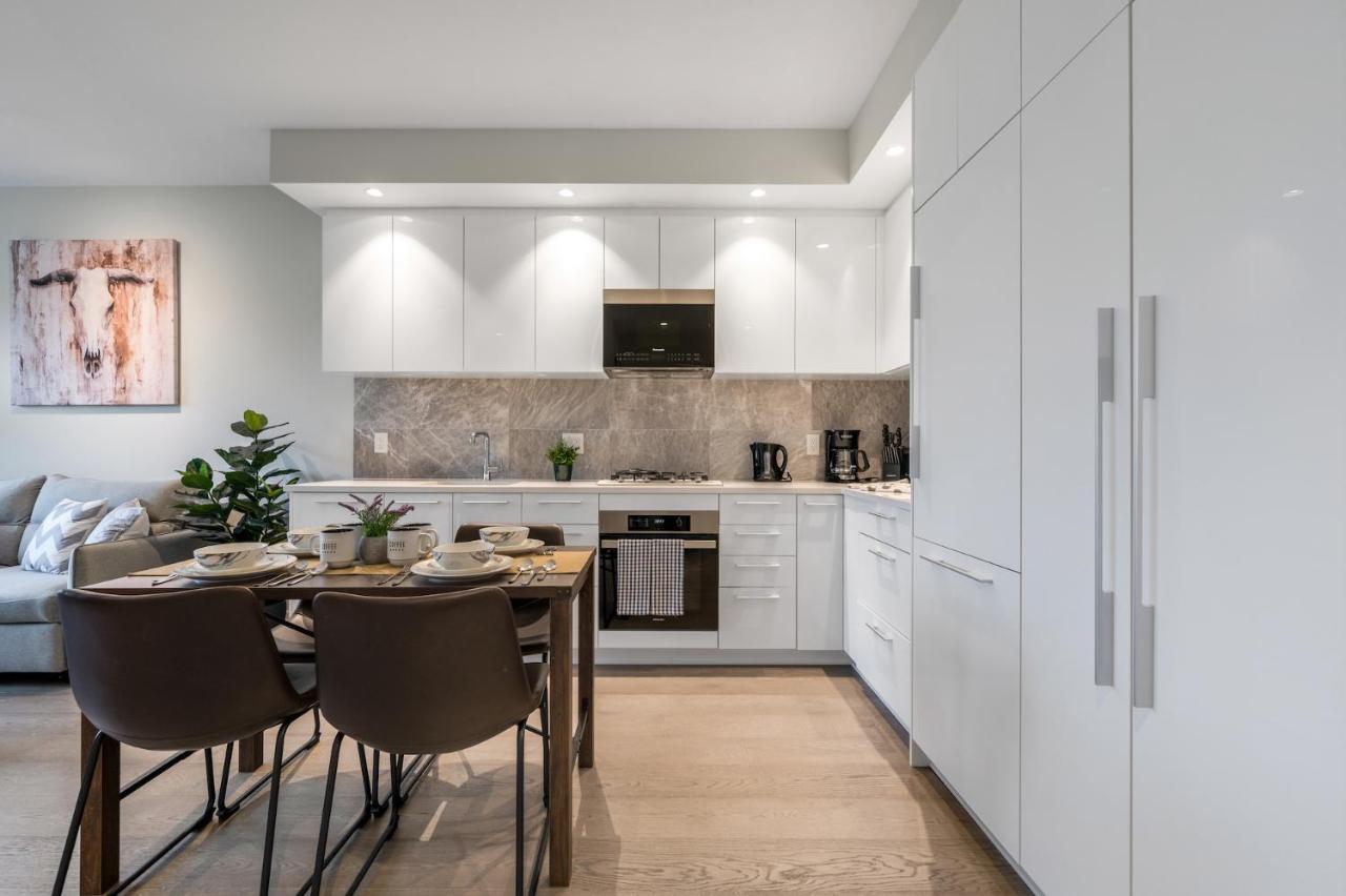Modern Comfort At Ubc: 1Br Condo Near Campus Vancouver Luaran gambar
