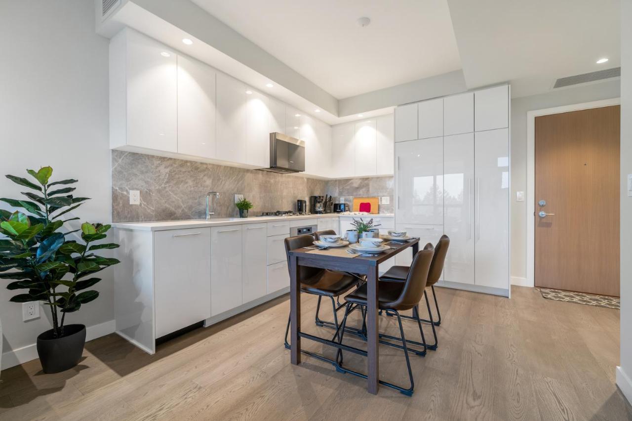 Modern Comfort At Ubc: 1Br Condo Near Campus Vancouver Luaran gambar